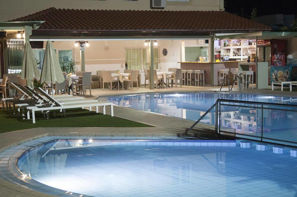 Appartamento Blue Sky Agia Marina Esterno foto